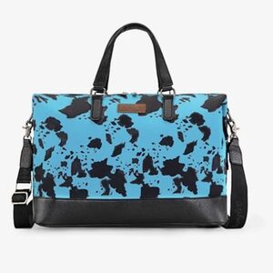 WRANGLER Weekender/Duffle Bag in Blue Cow Print- Brand New w/ Tags! NEVER USED!